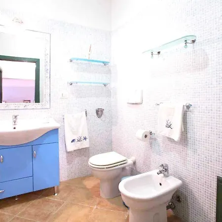 Comfortable 65 Sqm Near Beaches 아파트